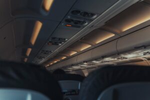découvrez les meilleures options de stationnement à l'aéroport de lyon. que vous partiez en vacances ou en voyage d'affaires, bénéficiez de tarifs compétitifs, de services pratiques et d'une sécurité optimale pour votre véhicule. réservez votre place dès maintenant et voyagez l'esprit tranquille !