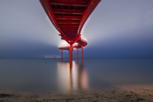 découvrez l'histoire fascinante et l'architecture emblématique des ponts iconiques à travers le monde. explorez leur impact sur les paysages urbains et admirez leur beauté intemporelle.