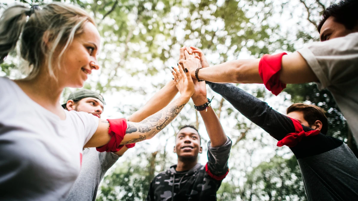Organisez un team building inoubliable à Lyon pour renforcer la cohésion de votre équipe grâce à des activités ludiques et innovantes adaptées à tous.